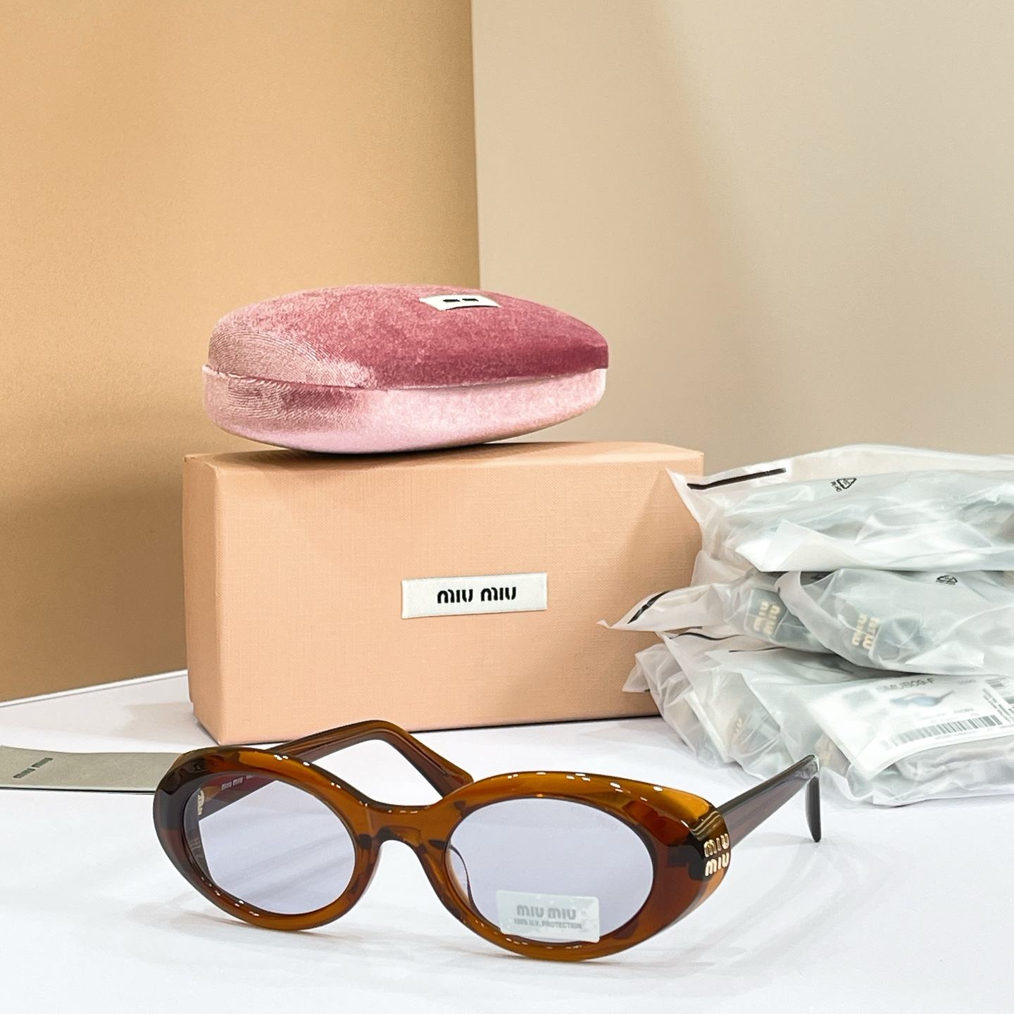 MIU MIU Sunglasses - SMUB09