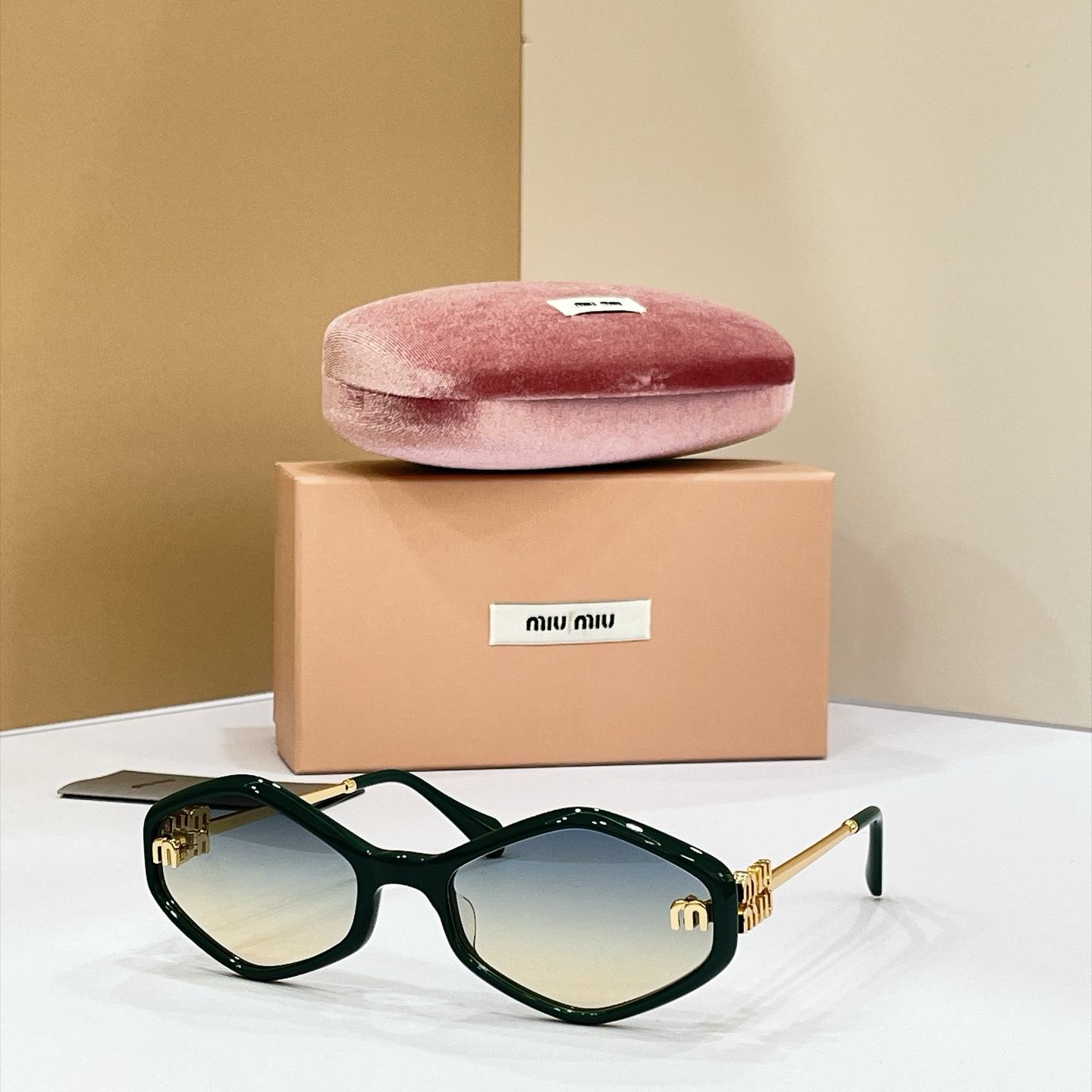 MIU MIU Sunglasses - MU156AV