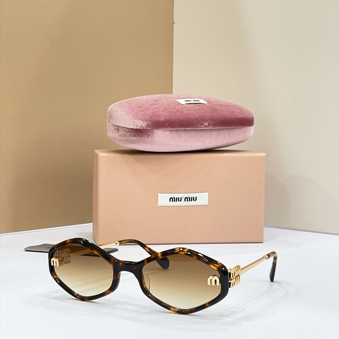 MIU MIU Sunglasses - MU156AV