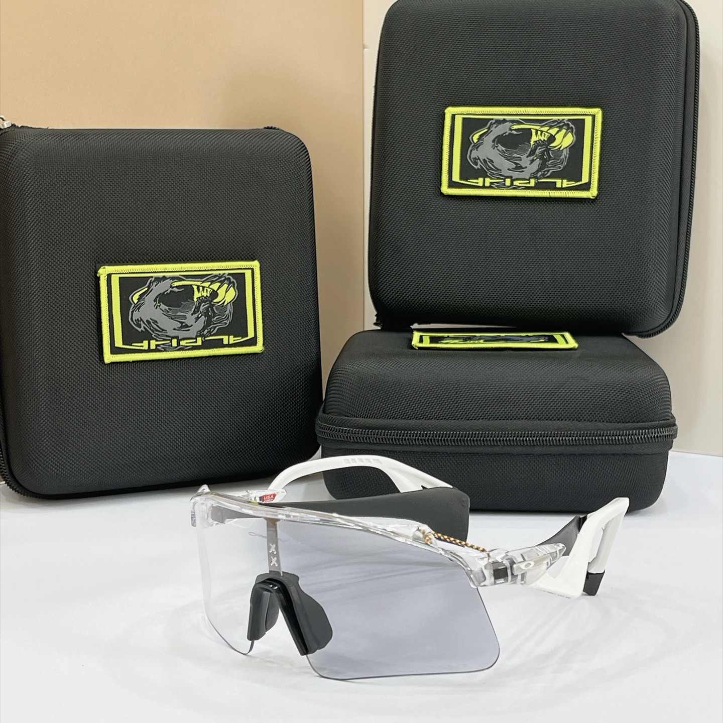 Oakley Sunglasses - 9519