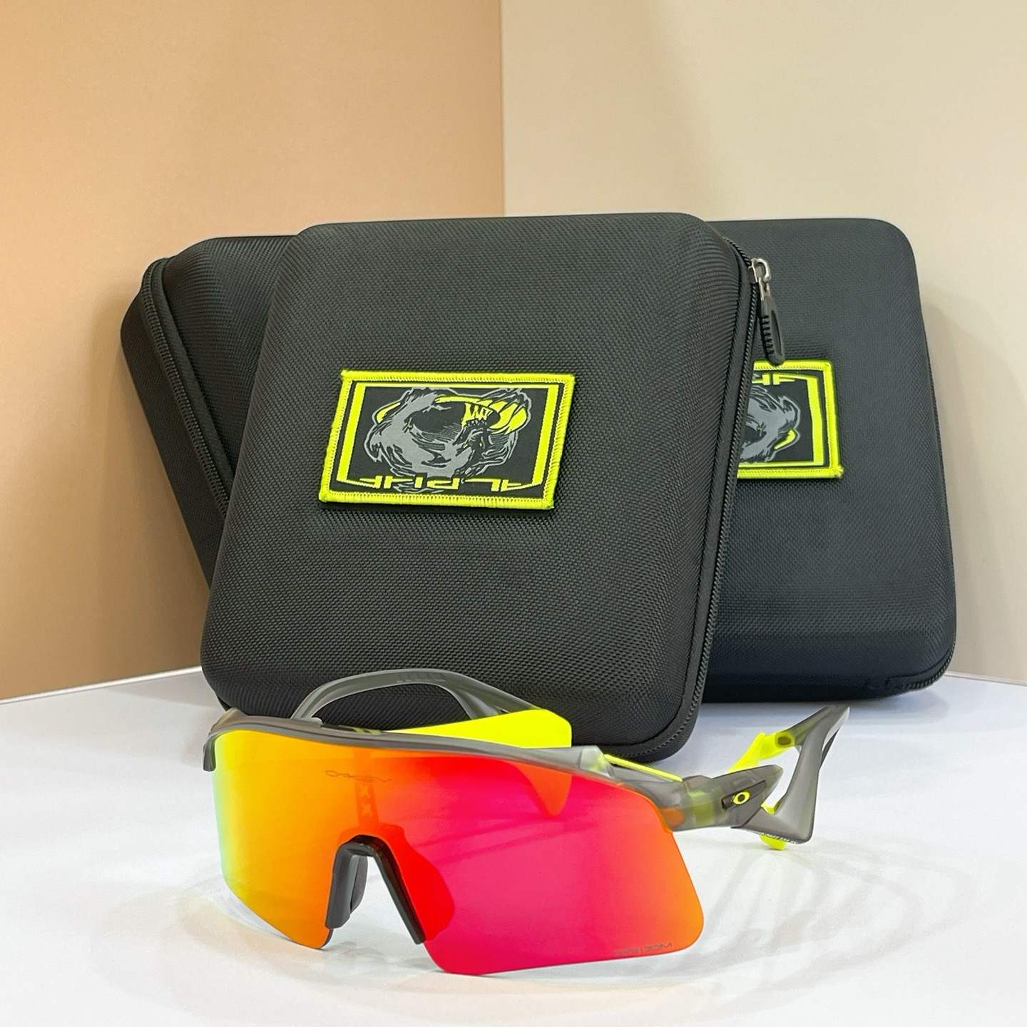 Oakley Sunglasses - 9519