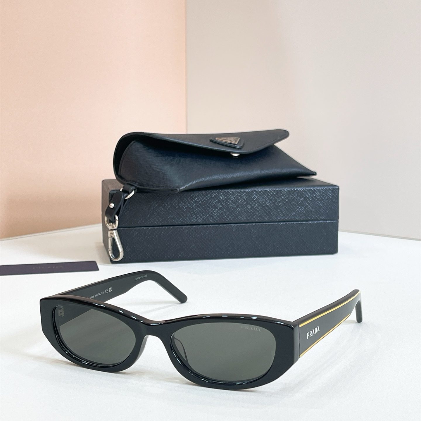 Prada Sunglasses - OPRD22S
