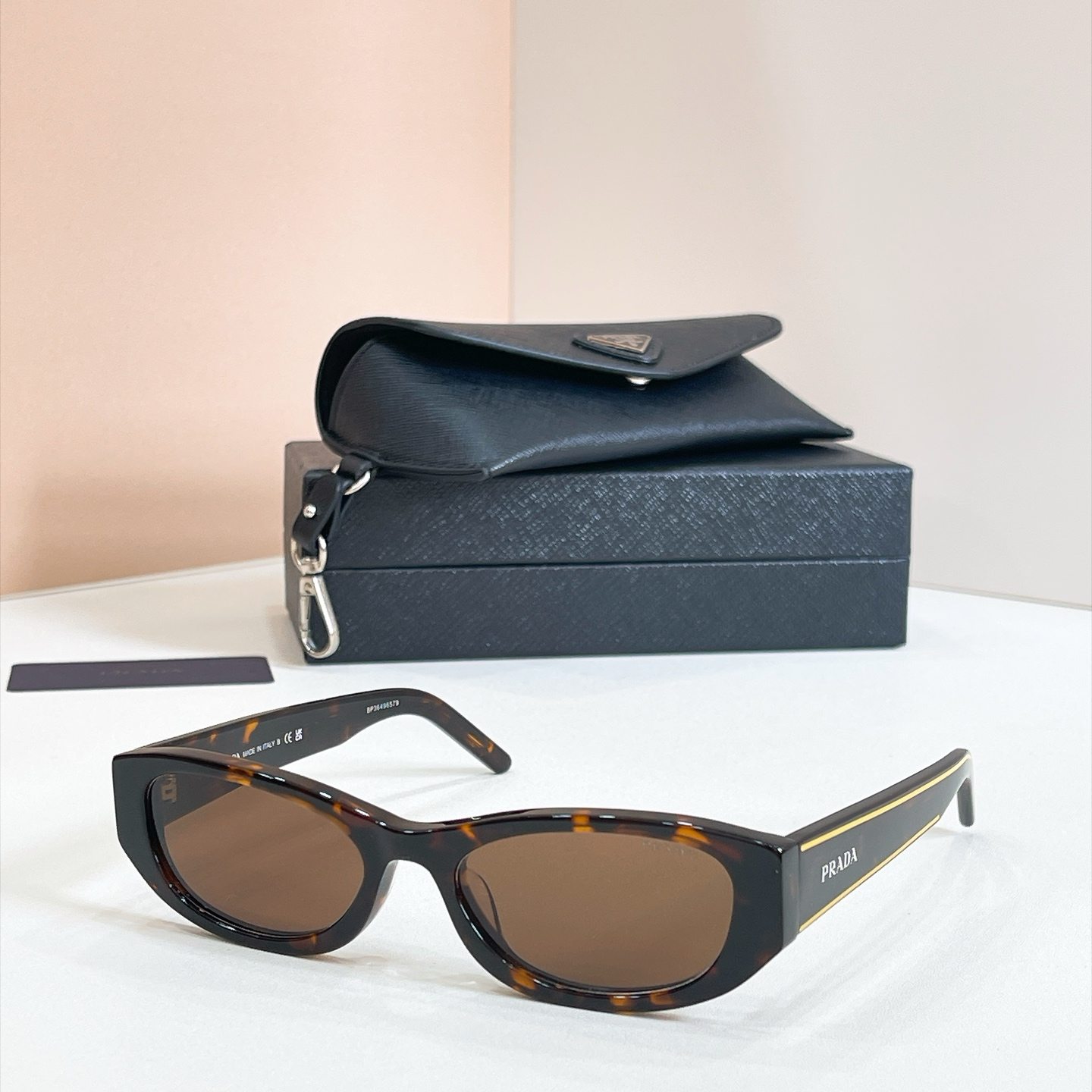 Prada Sunglasses - OPRD22S