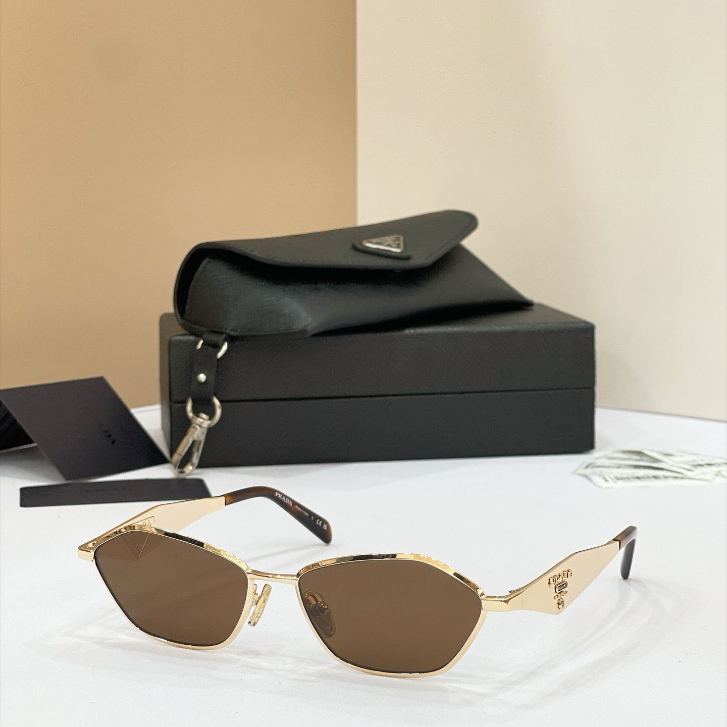 Prada Sunglasses - SPRD50