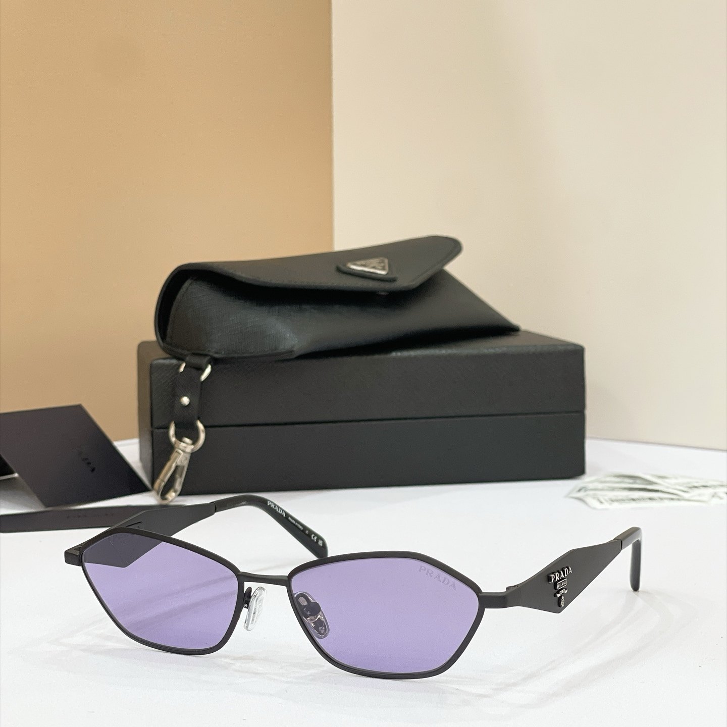 Prada Sunglasses - SPRD50