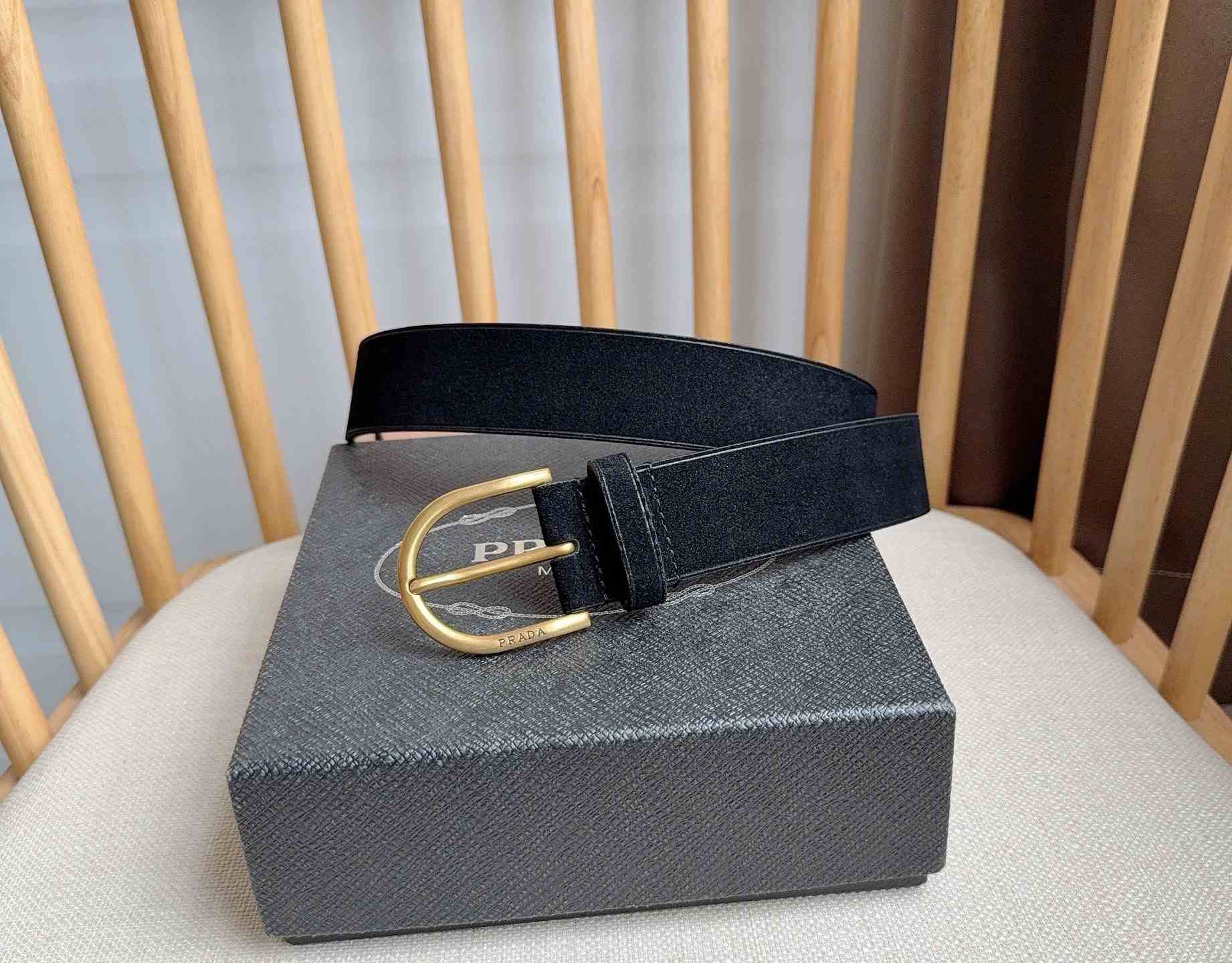 Prada Belt – 35mm