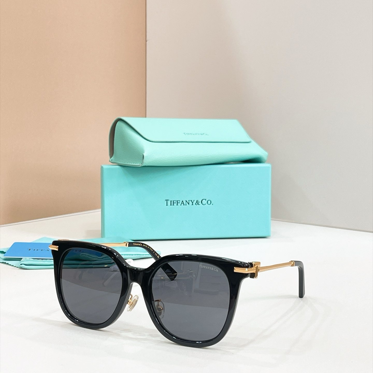 TIFFANY&Co Sunglasses - TF5006