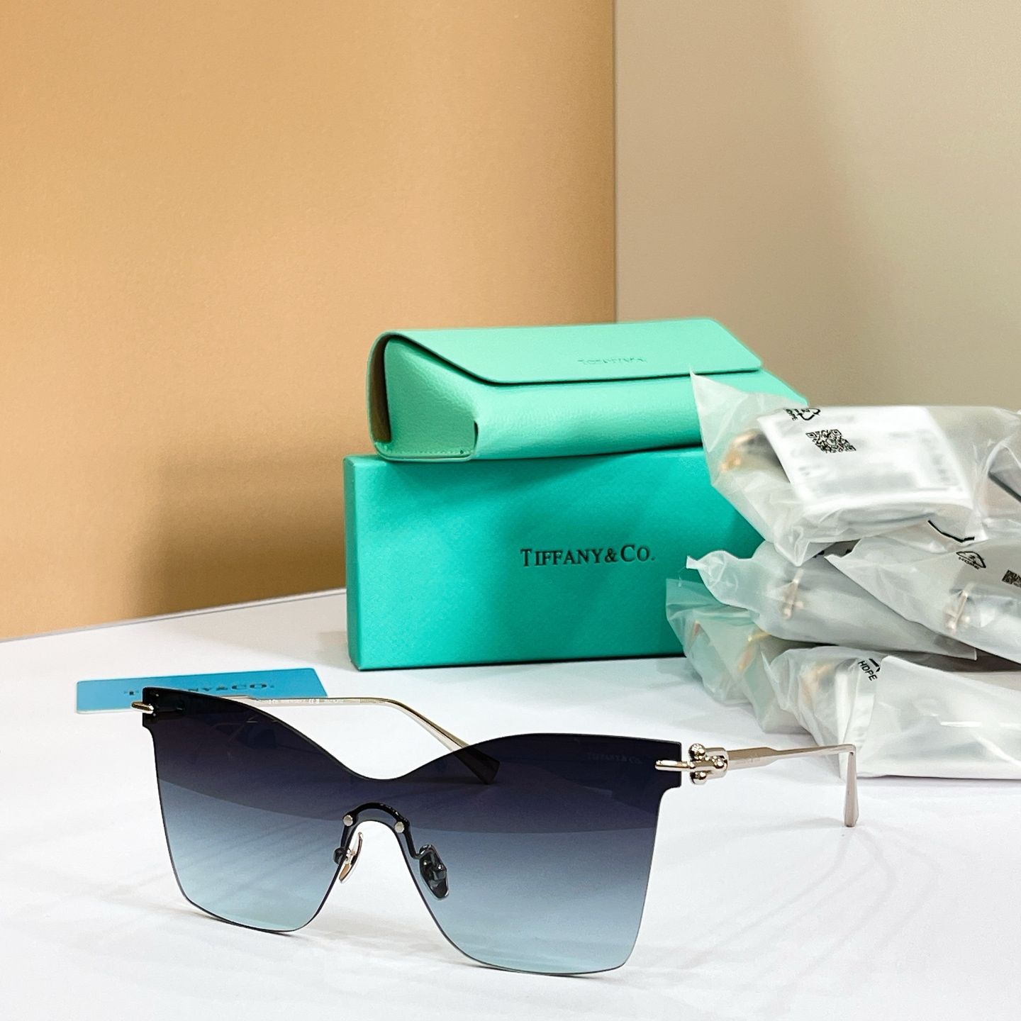 TIFFANY&Co Sunglasses - TF3103K