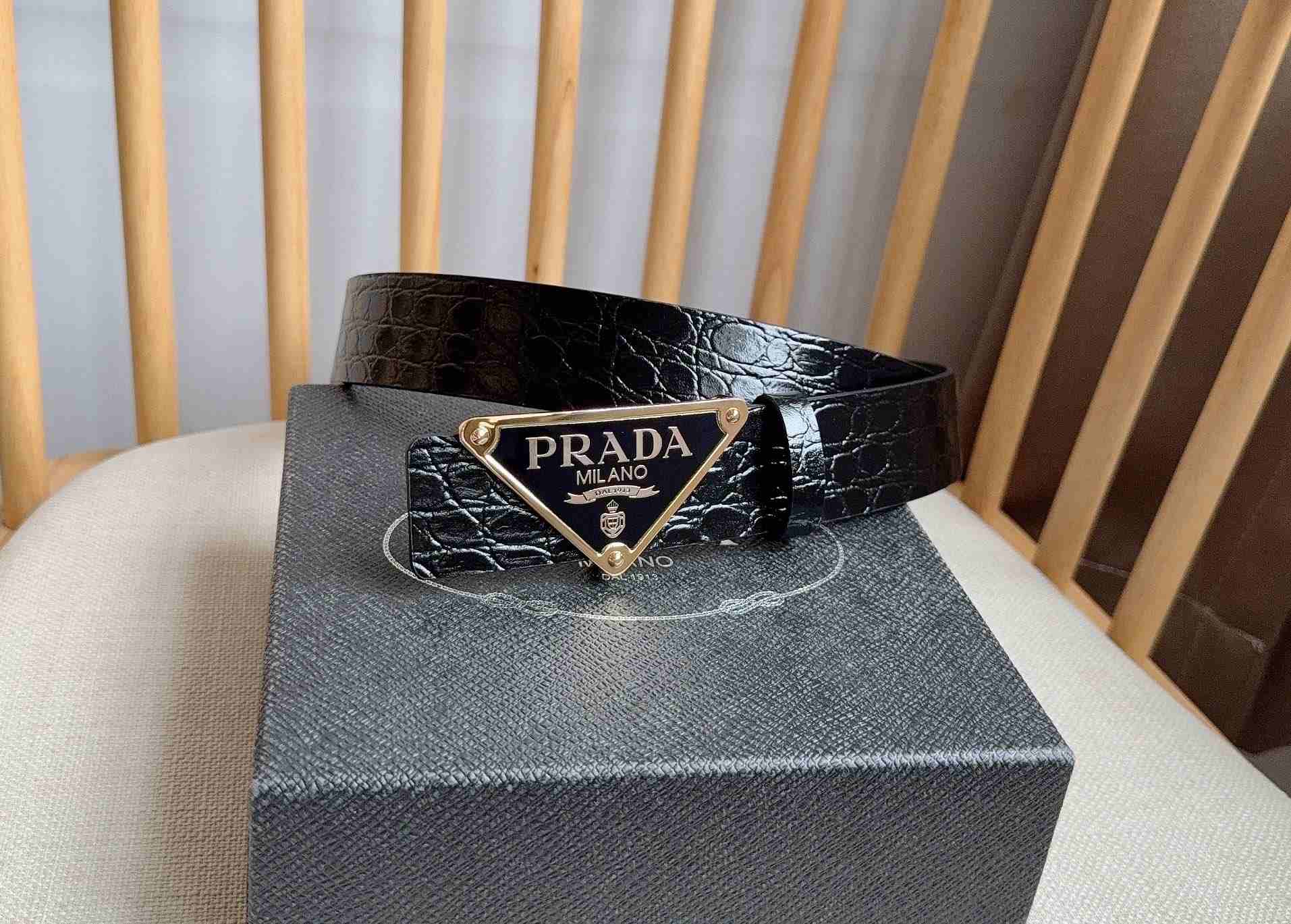 Prada Belt – 35mm