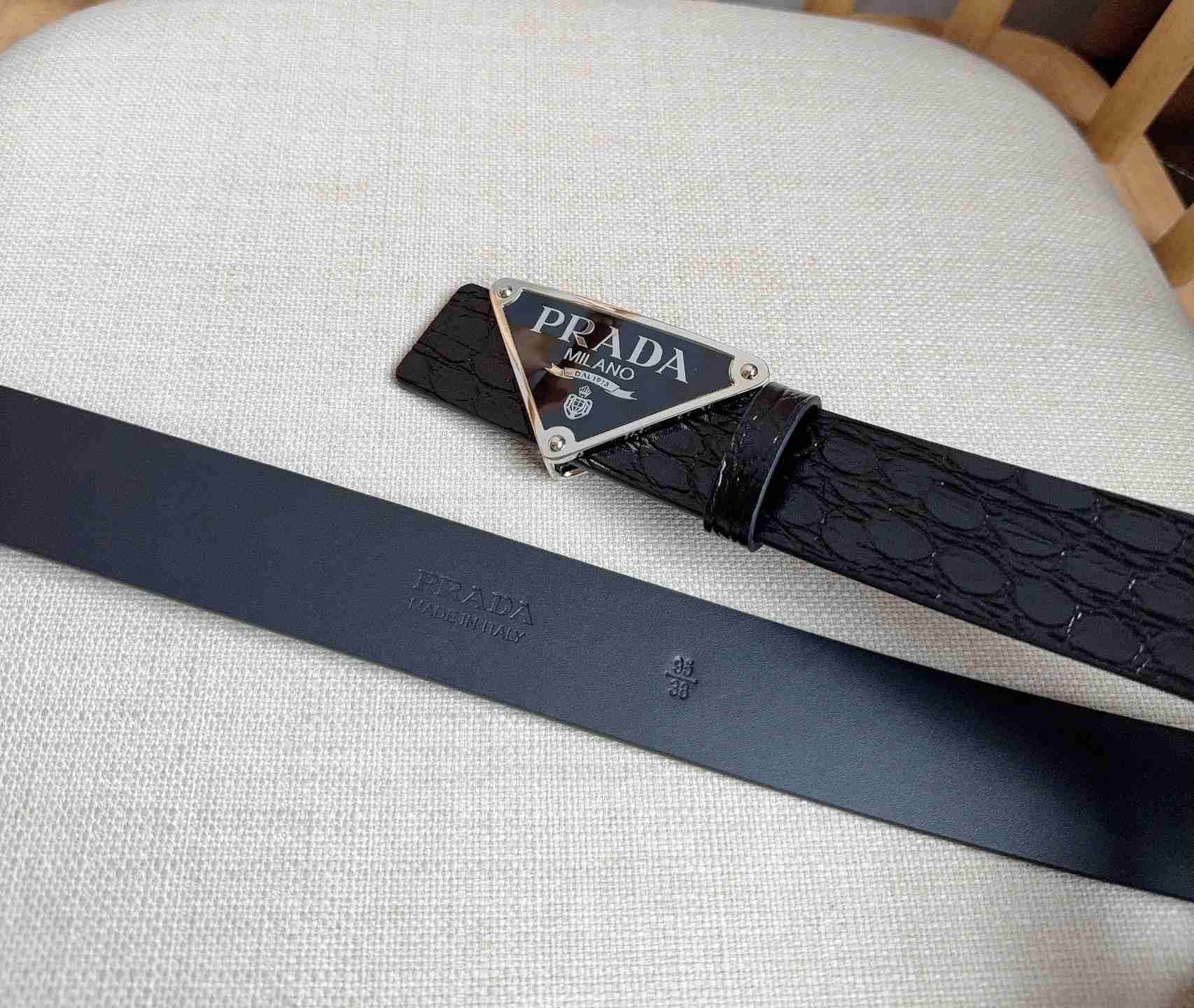 Prada Belt – 35mm