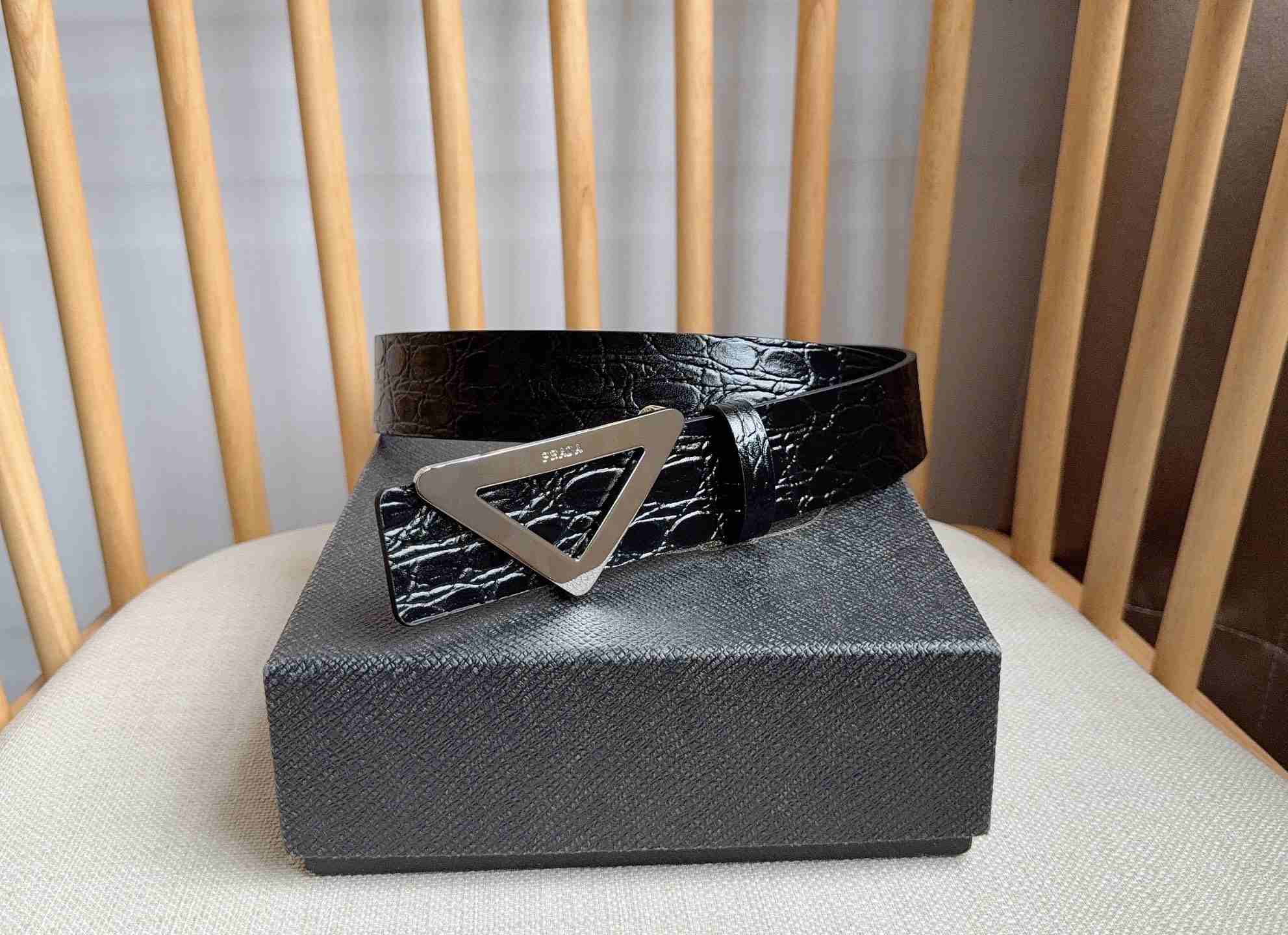 Prada Belt – 35mm