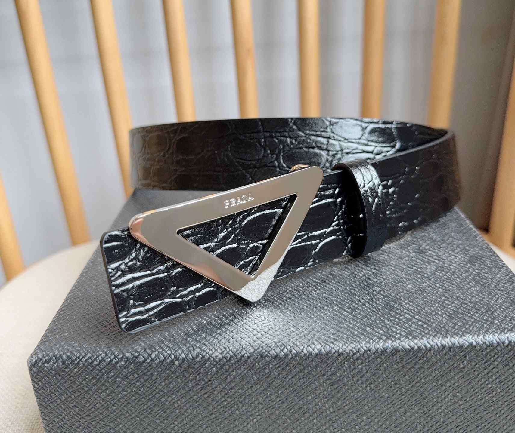 Prada Belt – 35mm