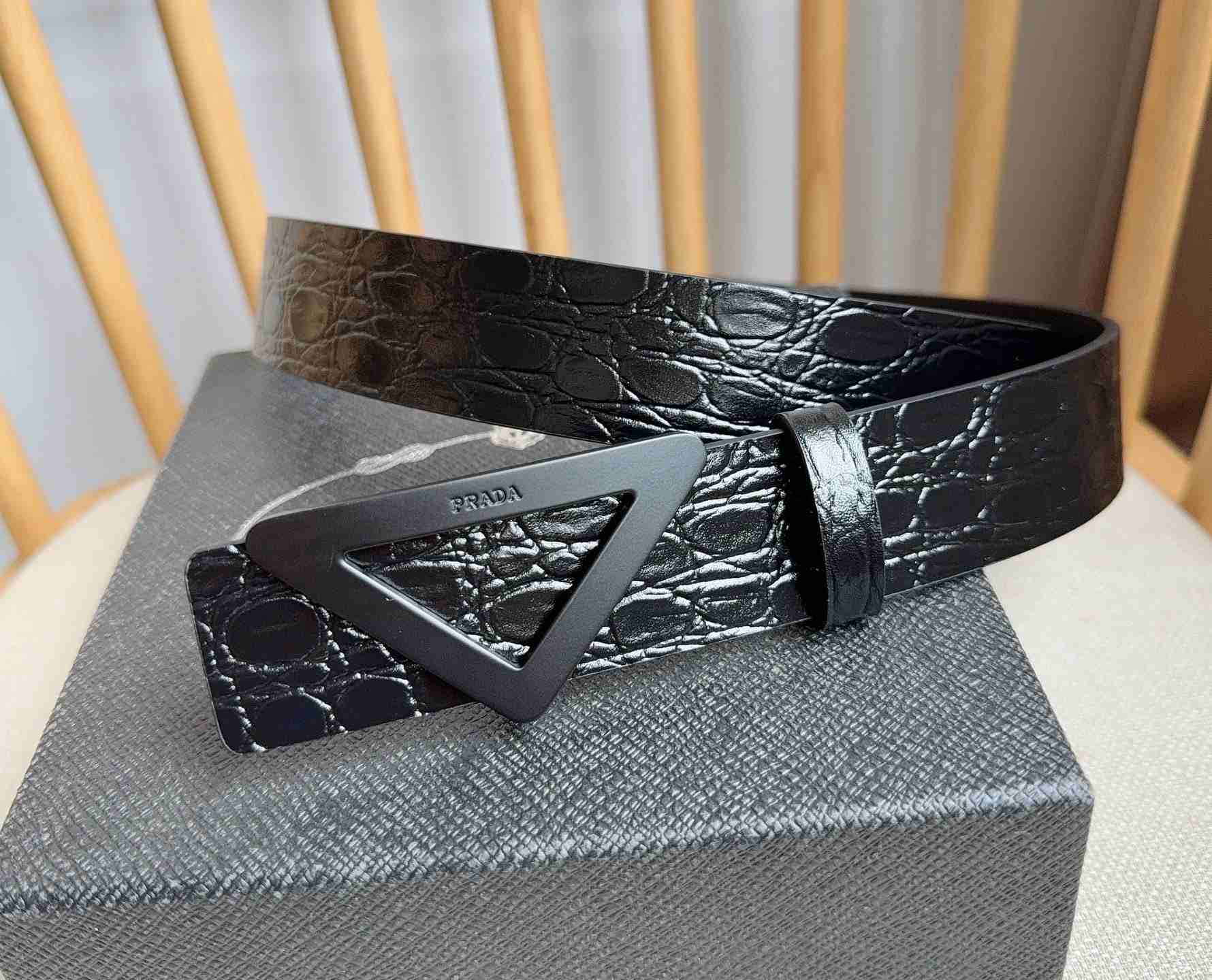 Prada Belt – 35mm