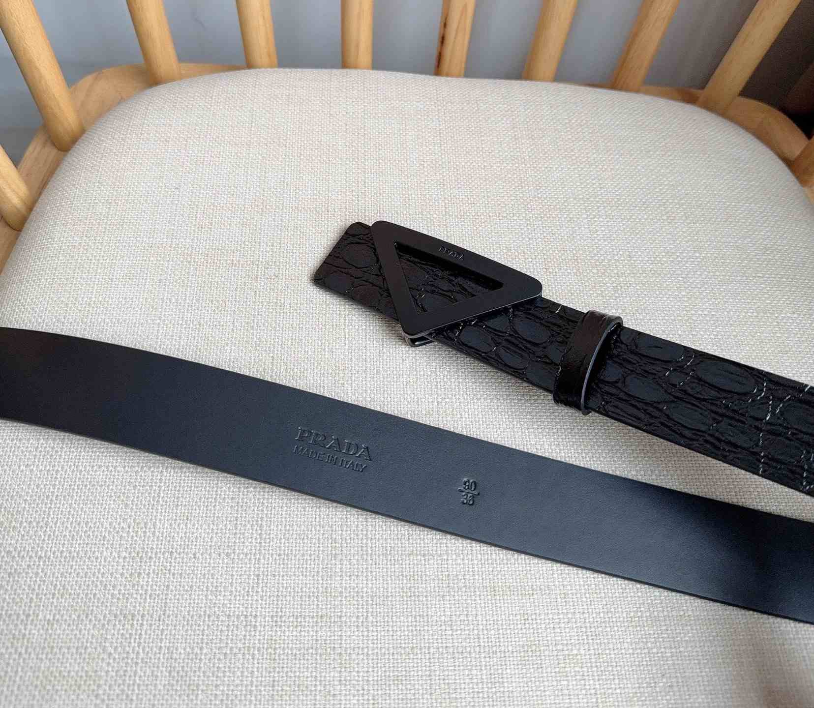Prada Belt – 35mm