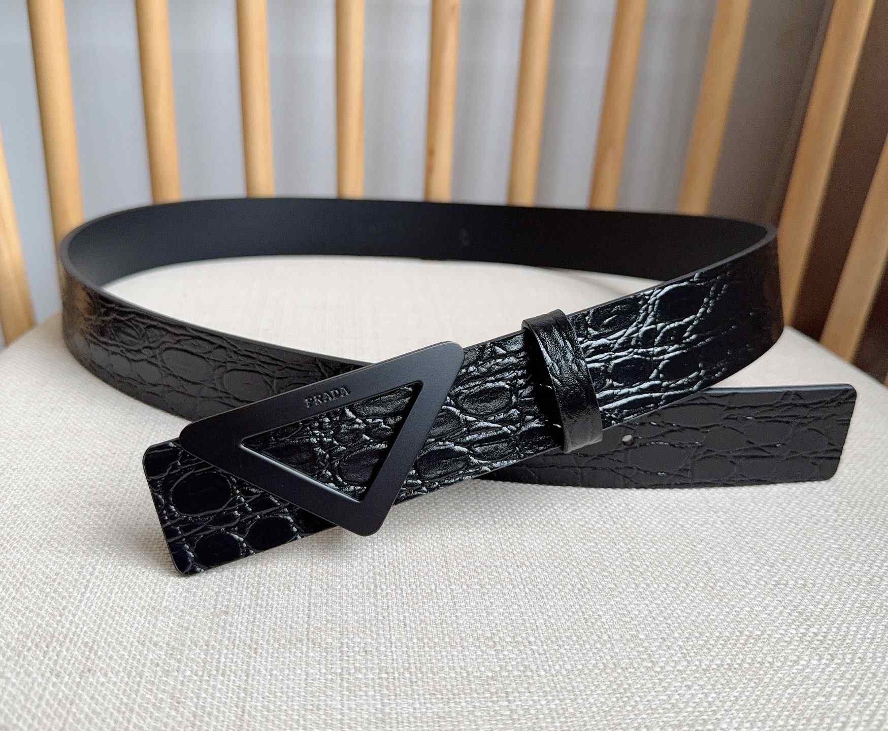 Prada Belt – 35mm