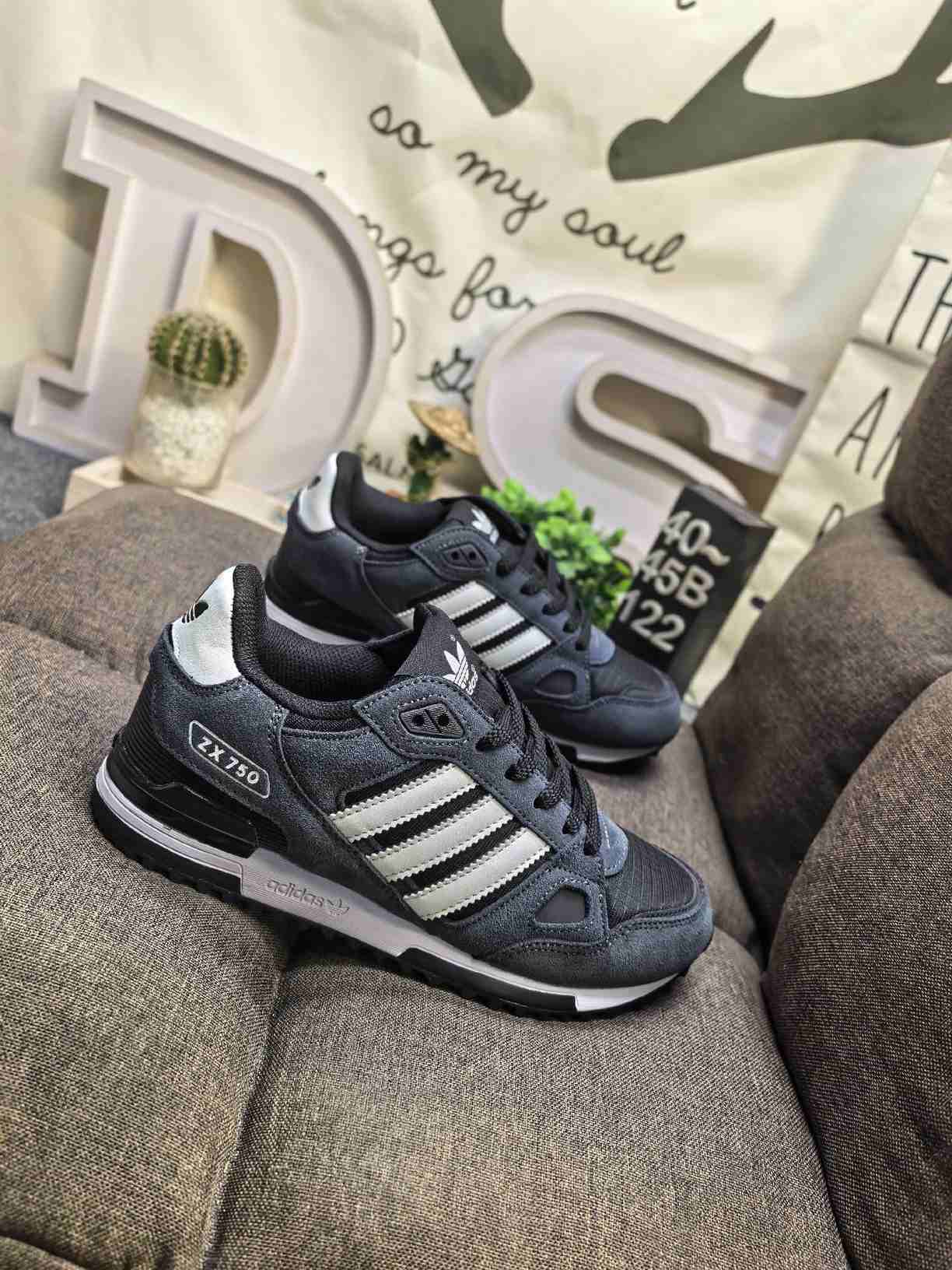 adidas ZX 750 Hd Shoes