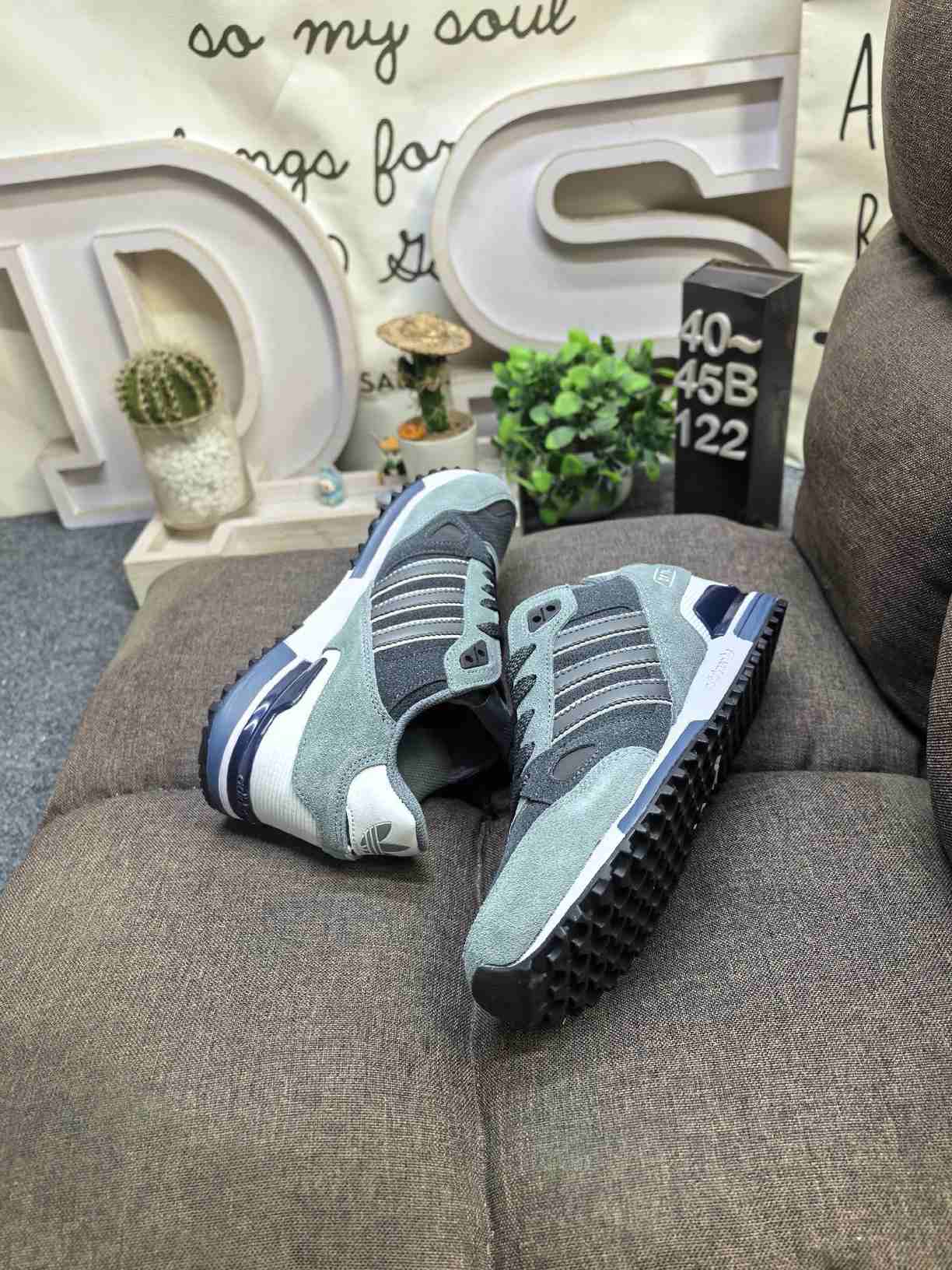 adidas ZX 750 Hd Shoes