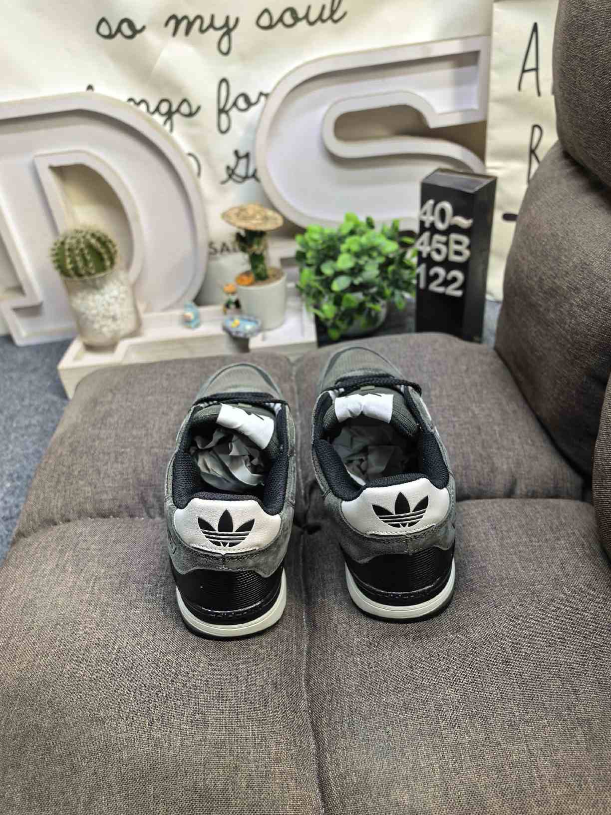 adidas ZX 750 Hd Shoes