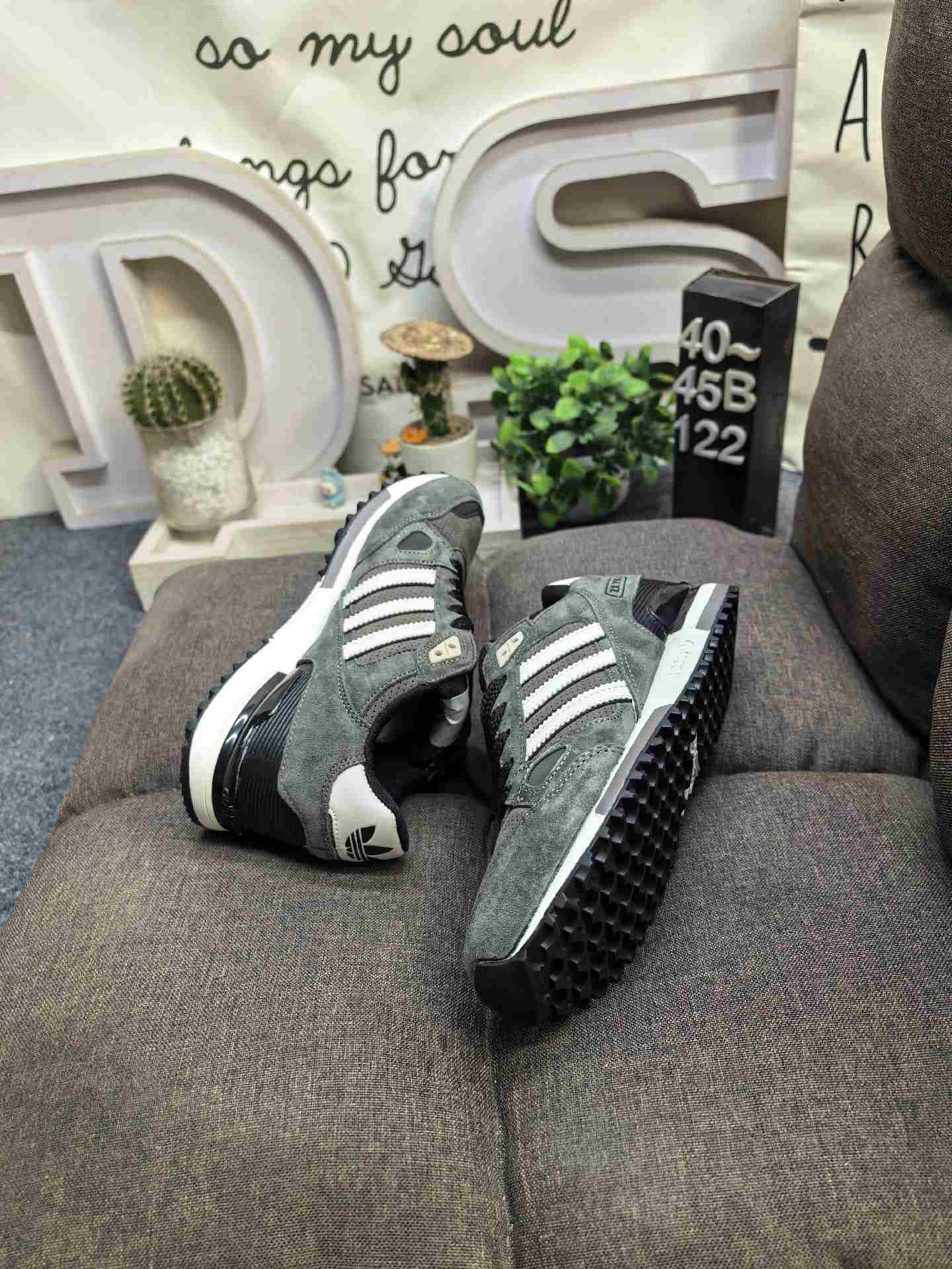 adidas ZX 750 Hd Shoes