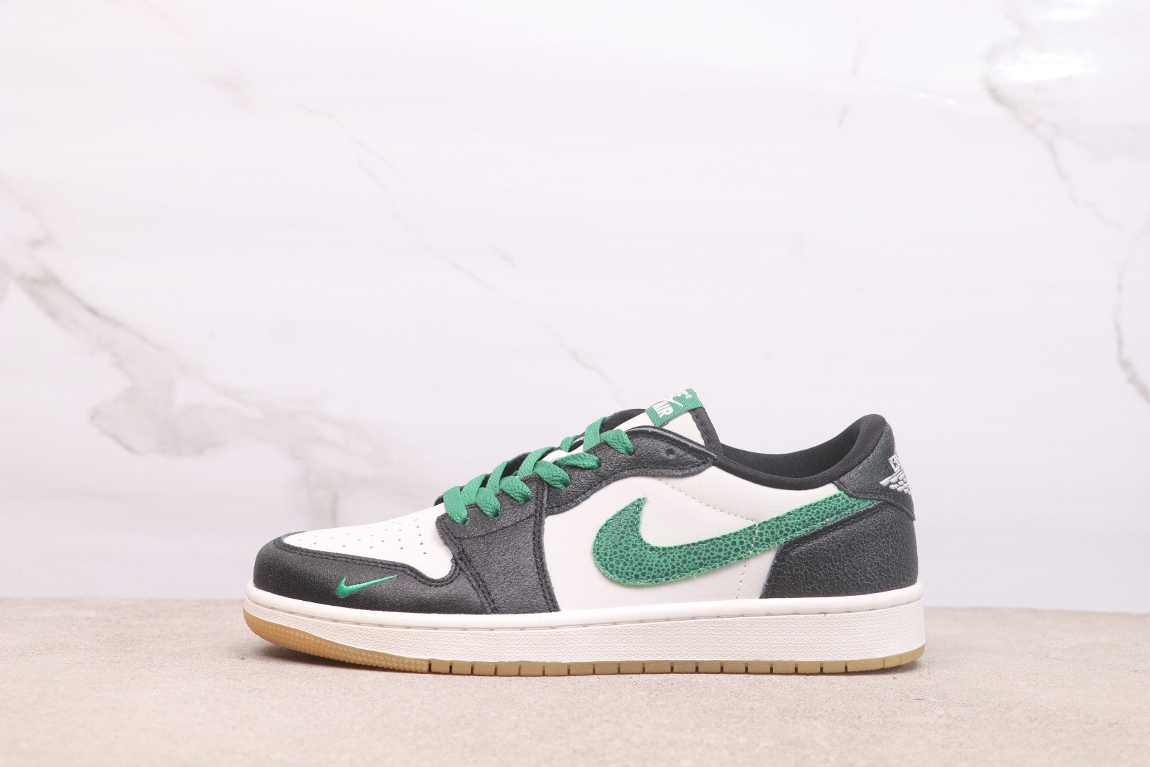 AIR JORDAN 1 LOW OG IR2283-030