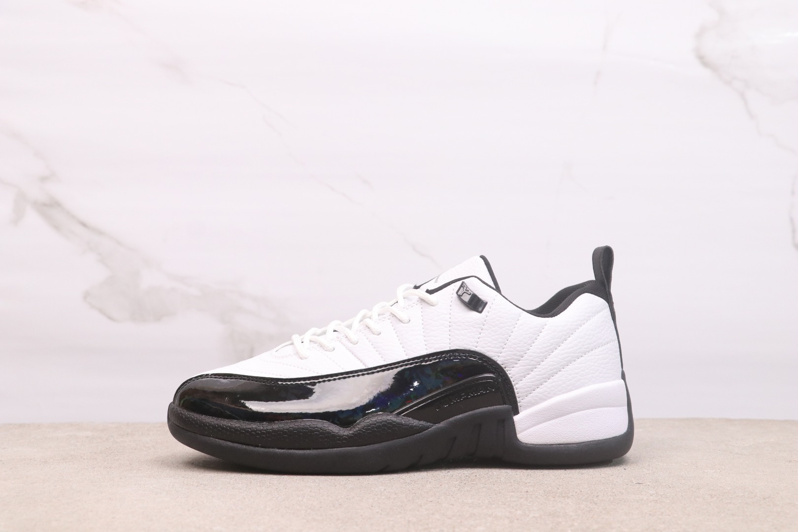 Air Jordan 12 Low CT8013-112