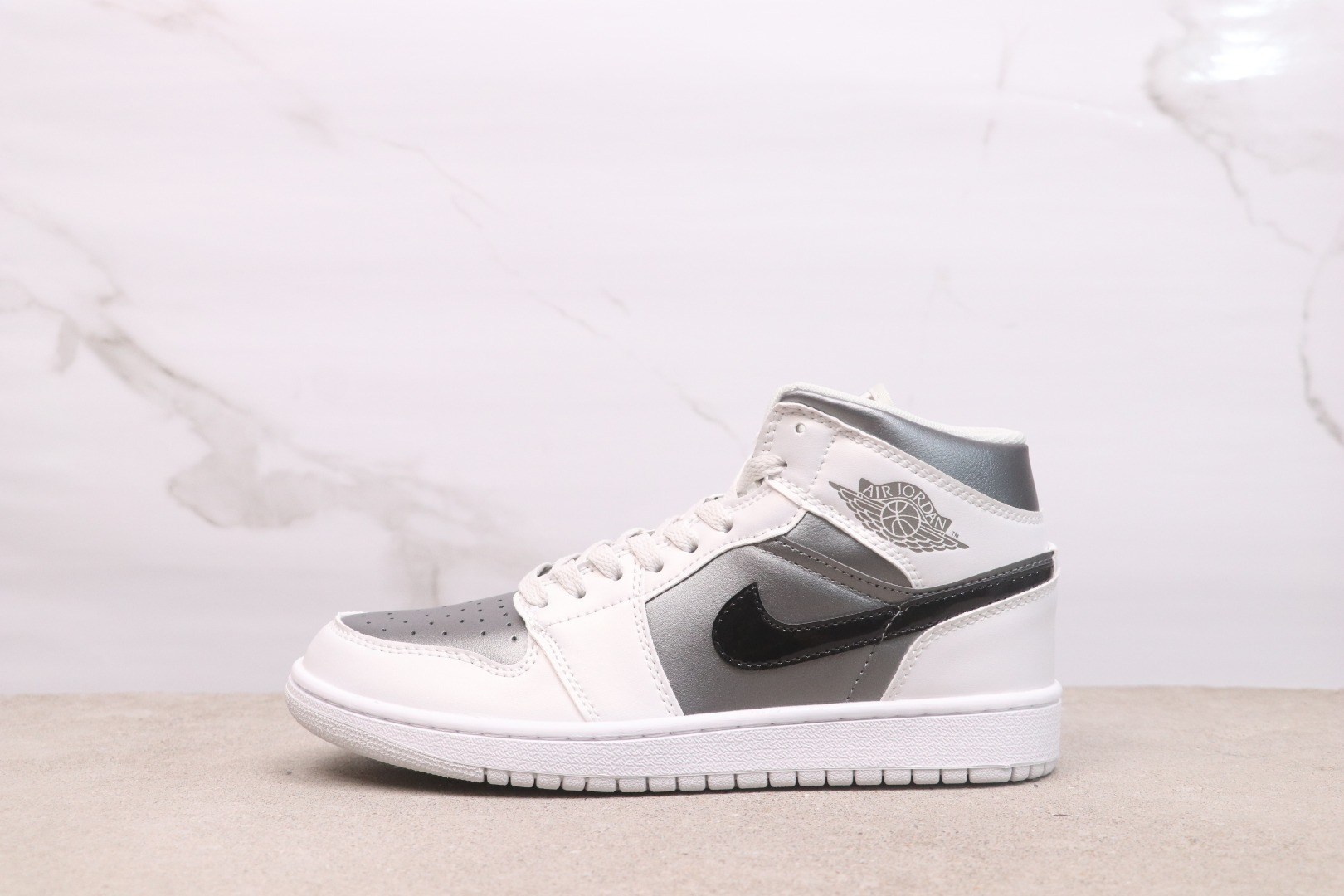 Air Jordan 1 HV4400-014