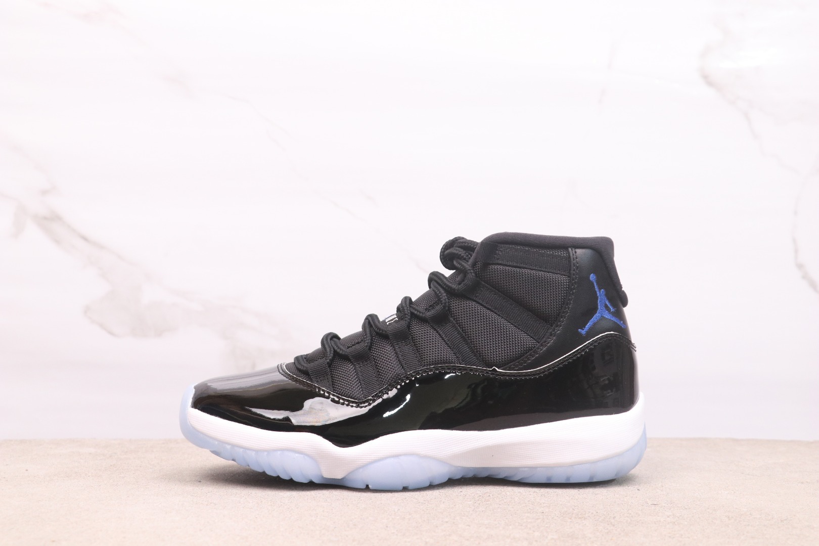 Air Jordan 11 “Space Jam” CT8012-900
