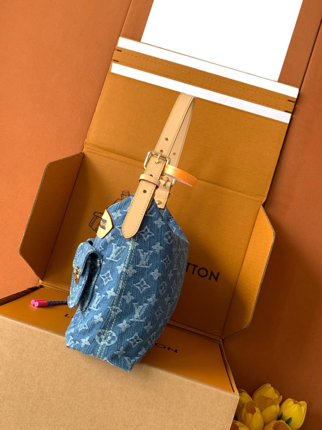 Louis Vuitton Baggy — M27329