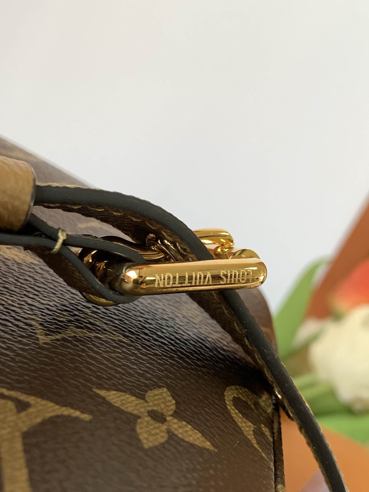 Louis Vuitton Pochette Métis Monogram Reverse — M44876