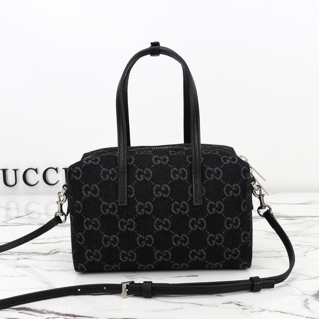 Gucci Small Boston Bag with Gucci Plaque — 875811