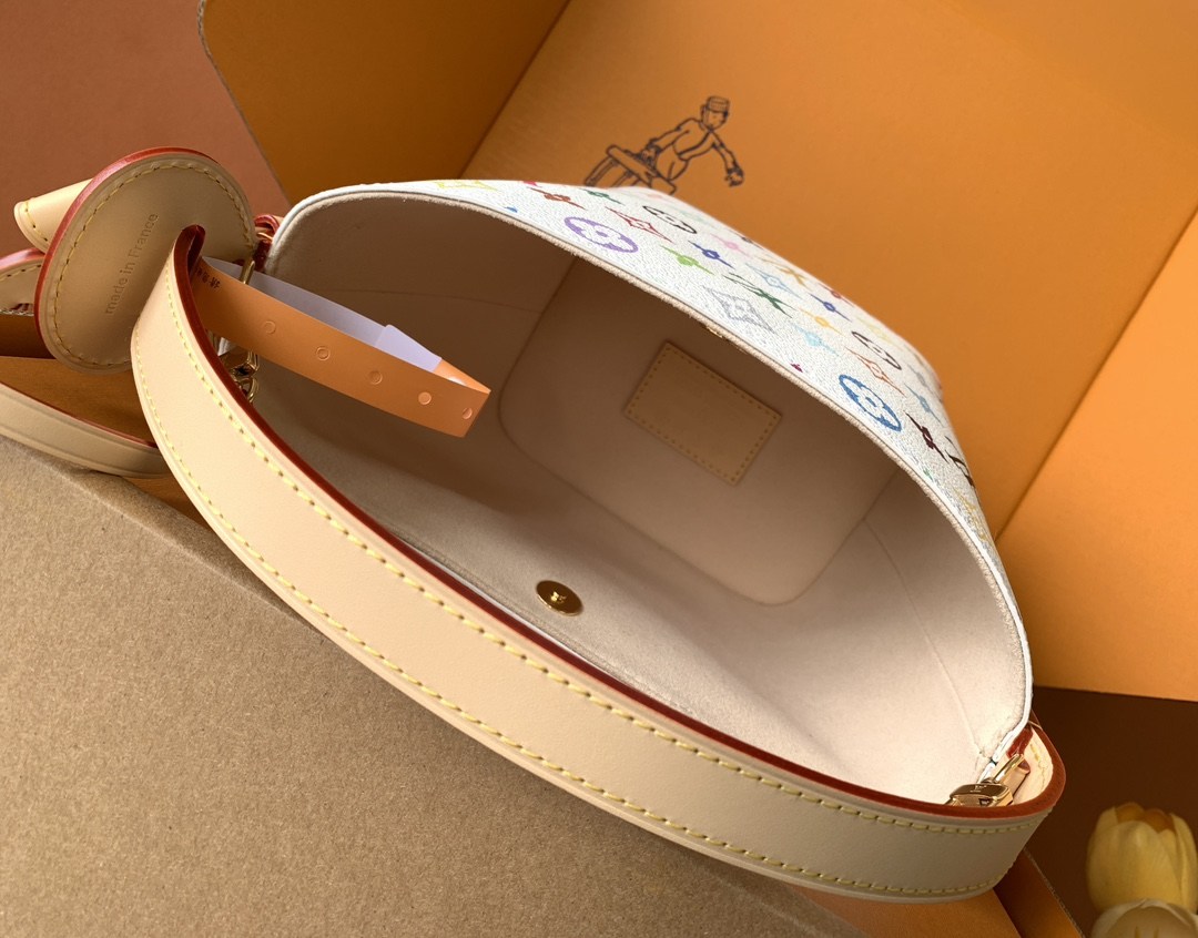 Louis Vuitton LV x TM All In BB — M13089