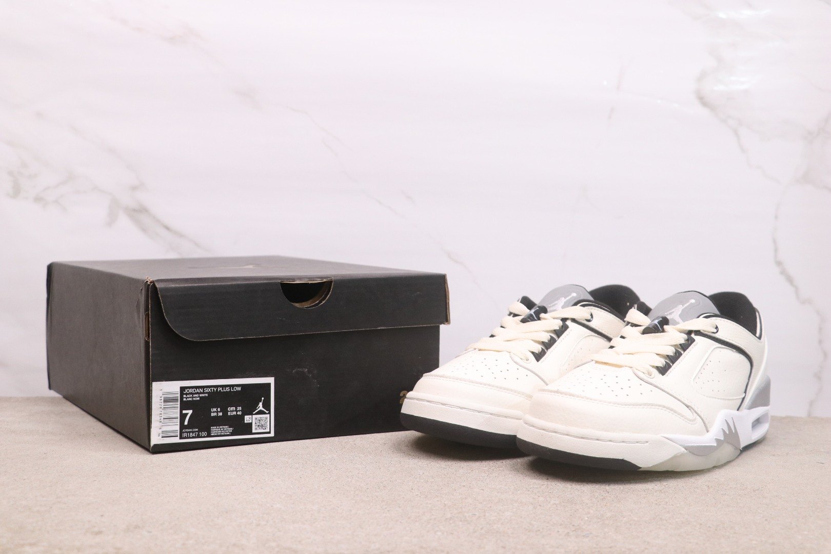 AIR JORDAN 5 LOW IR1847-100