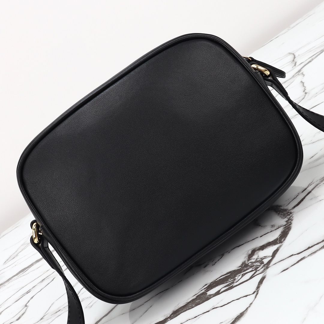 Gucci Camera Bag — 820429