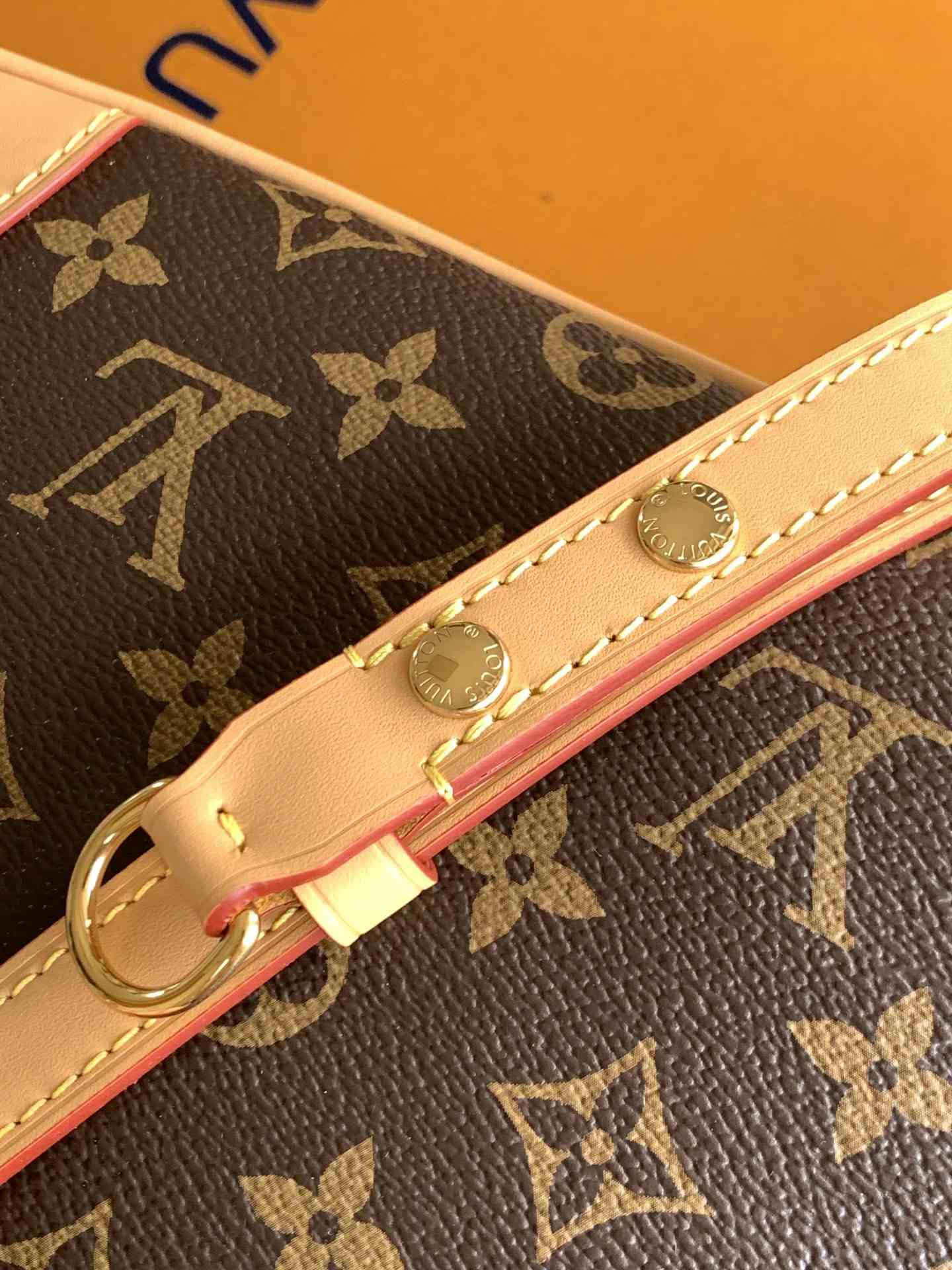 Louis Vuitton Boulogne PM Shoulder Bag, Natural-Tone Trim — M45832