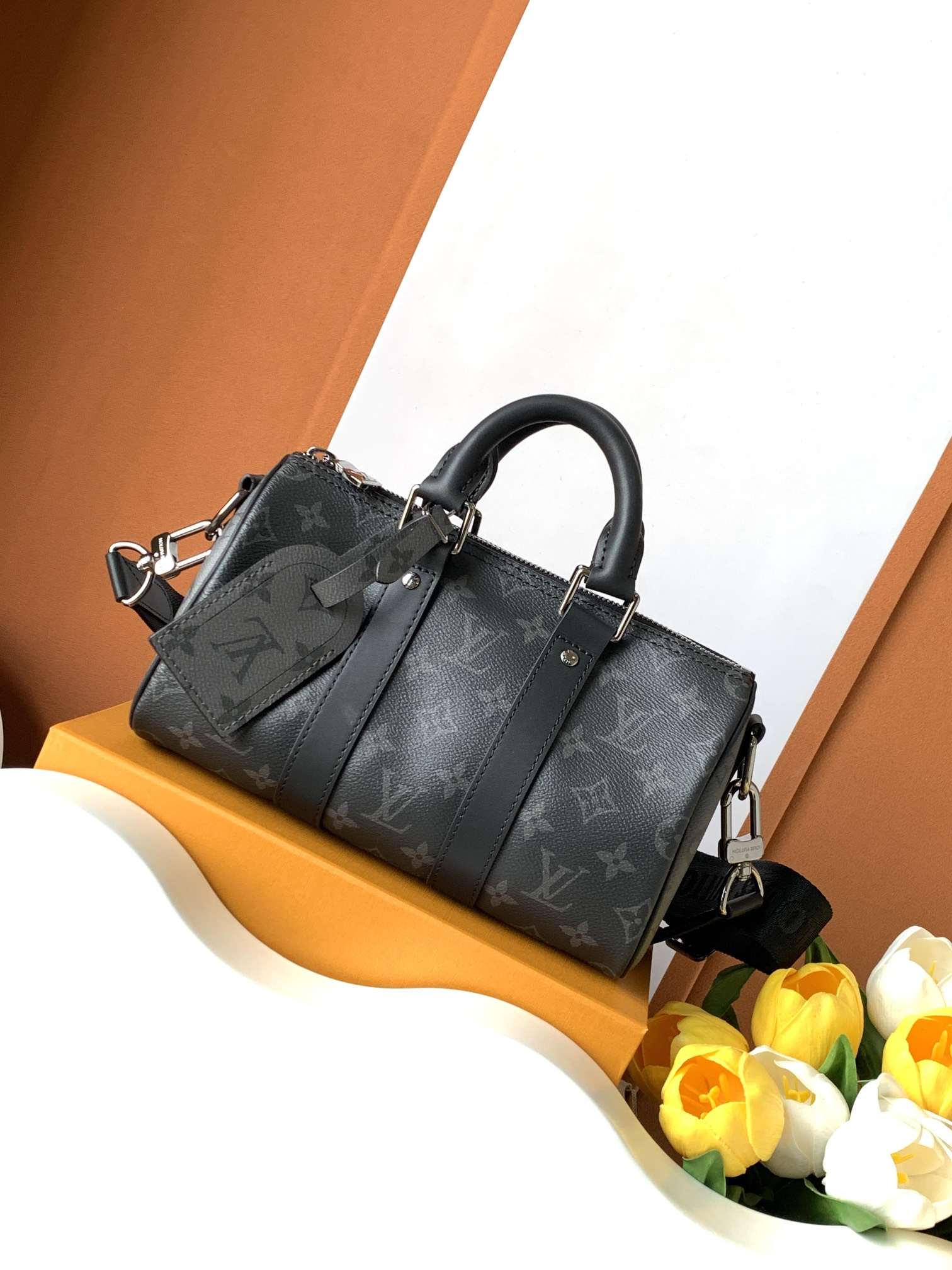 Louis Vuitton Keepall Bandoulière 25 — M46271
