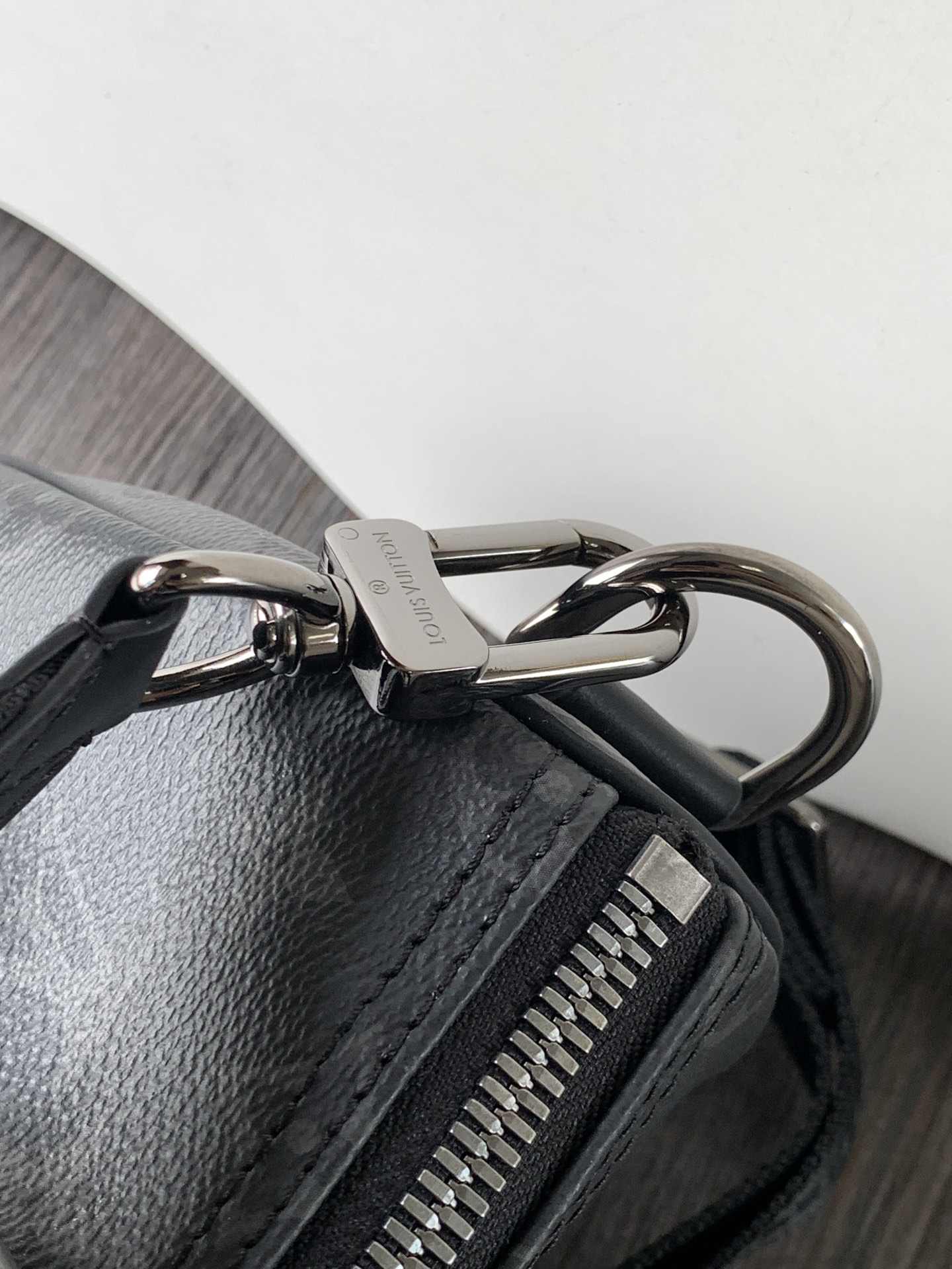 Louis Vuitton Keepall Bandoulière 25 — M46271