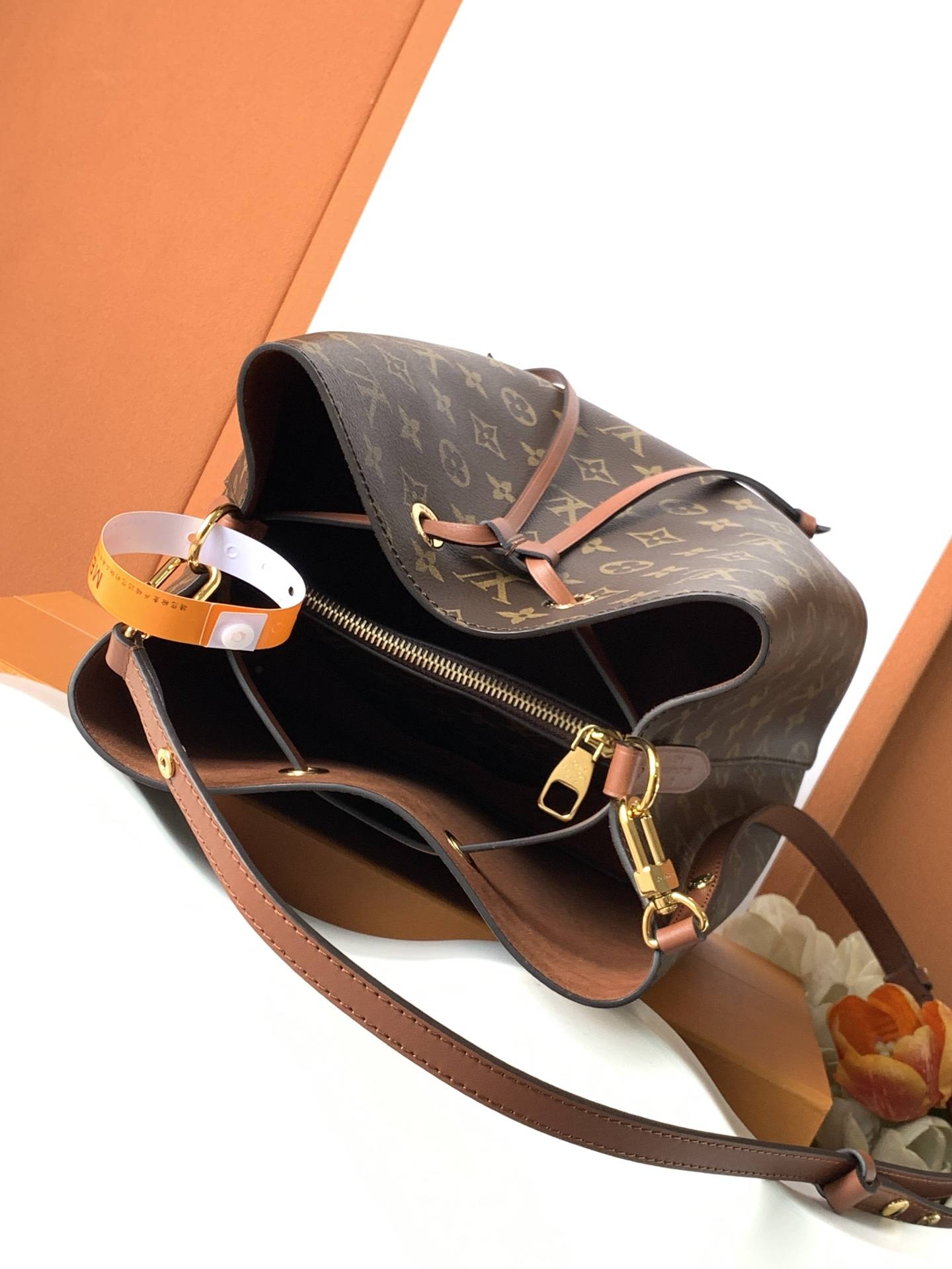 Louis Vuitton NéoNoé MM — LV-M44887-SRC0091