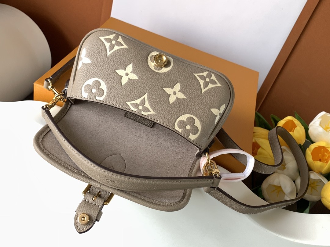 Louis Vuitton Nano Diane — LV-M83300-SRC0107