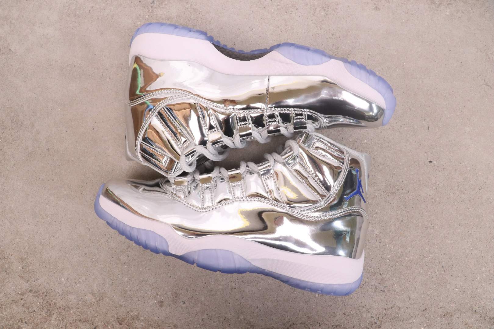 Air Jordan 11 Retro CT8012-730