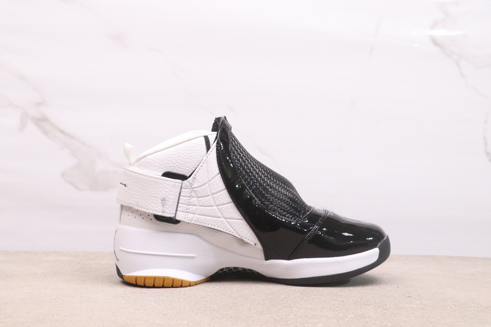 AIR JORDAN 19 RETRO 307546-002