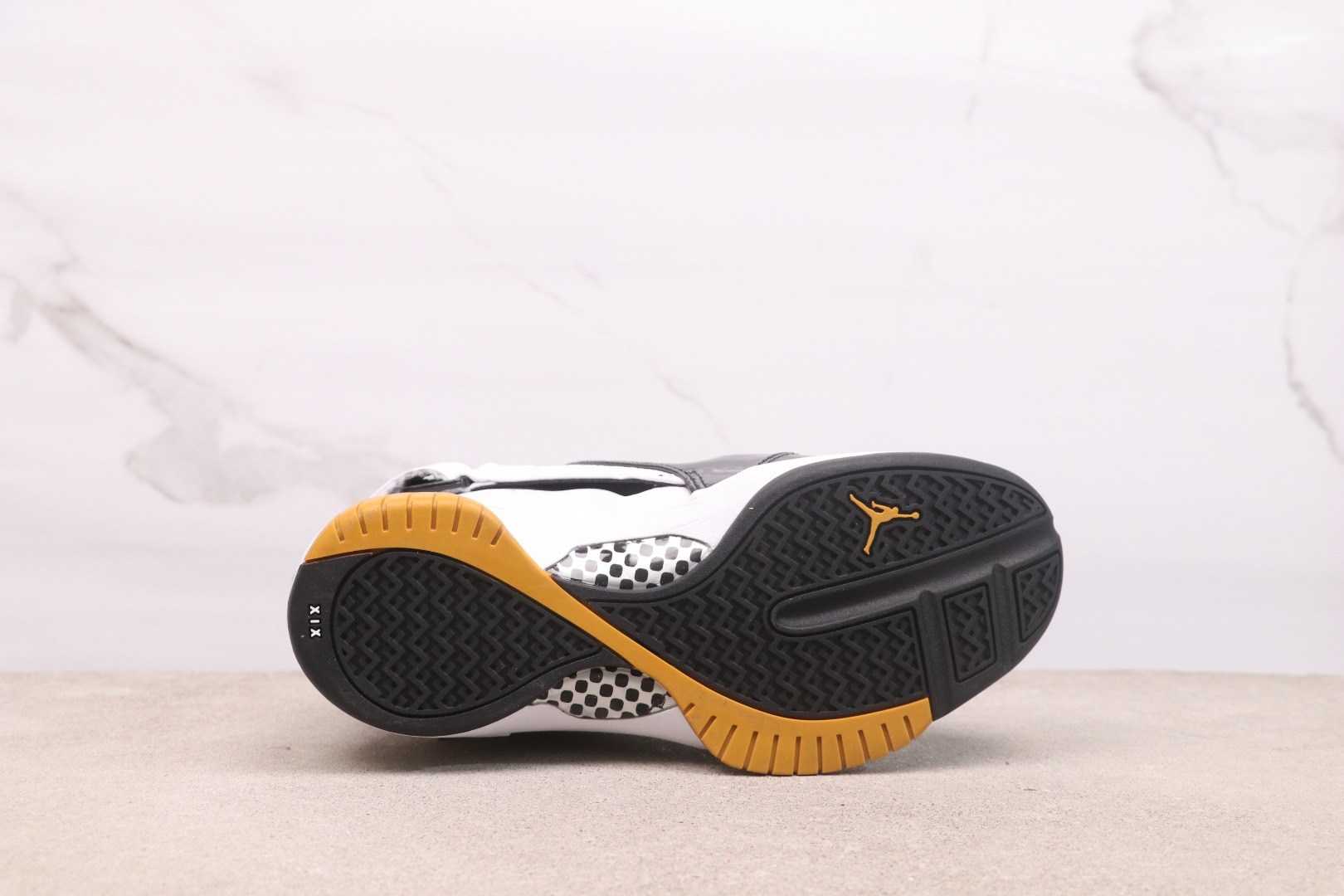 AIR JORDAN 19 RETRO 307546-002