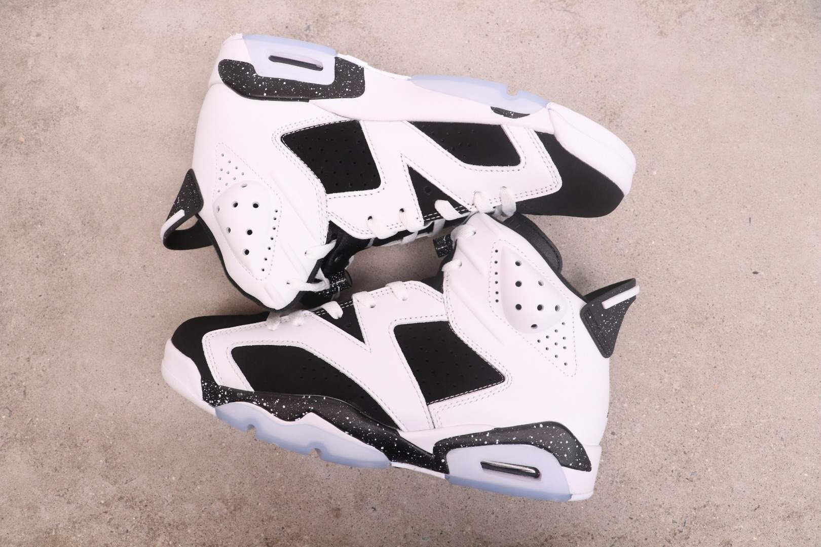 Air Jordan 6 Tinker CT8529-108
