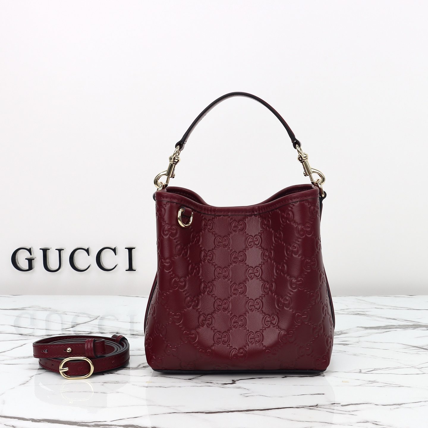 Gucci GG Emblem small bucket bag โ 815118