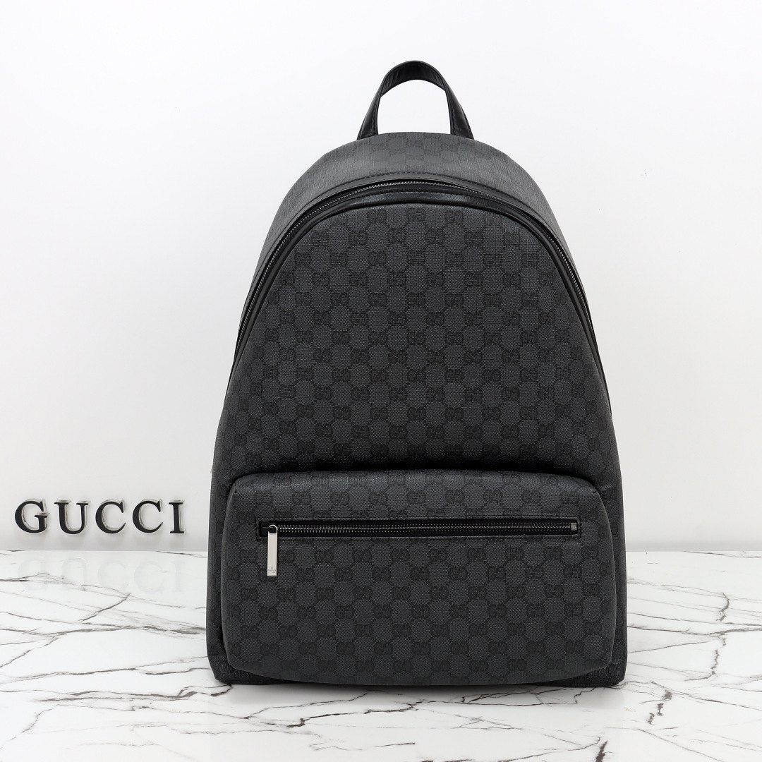 Gucci Essence Classic medium backpack โ A0020S