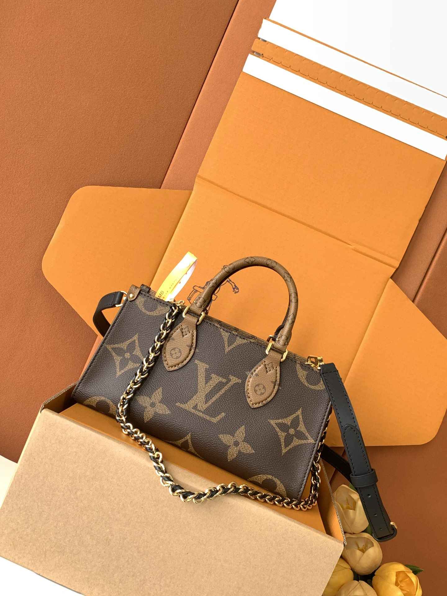 Louis Vuitton OnTheGo East-West Chain — LV-M14236-SRC0111