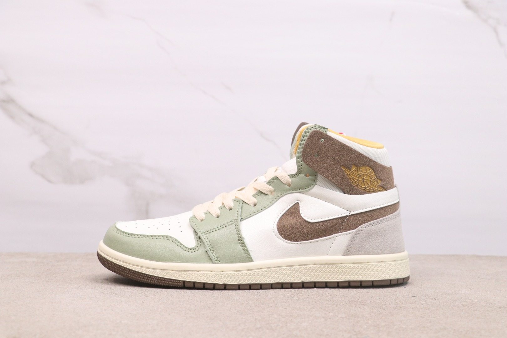 Air Jordan 1 High Zoom CMFT 2 “ FD4327-121