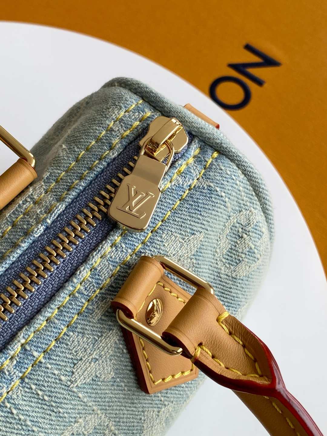 Louis Vuitton Nano Speedy — LV-M11212-SRC0117