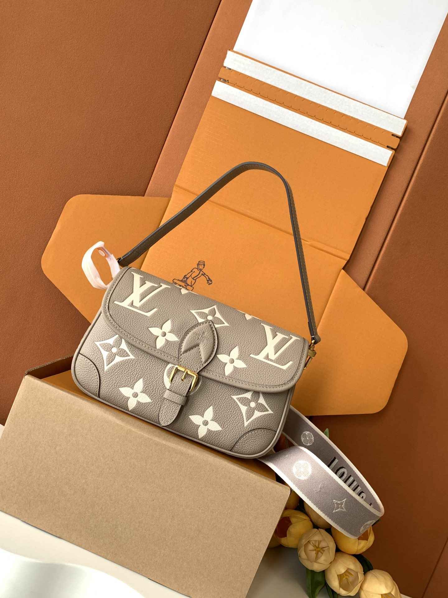 Louis Vuitton Diane โ LV-M46583-SRC0125