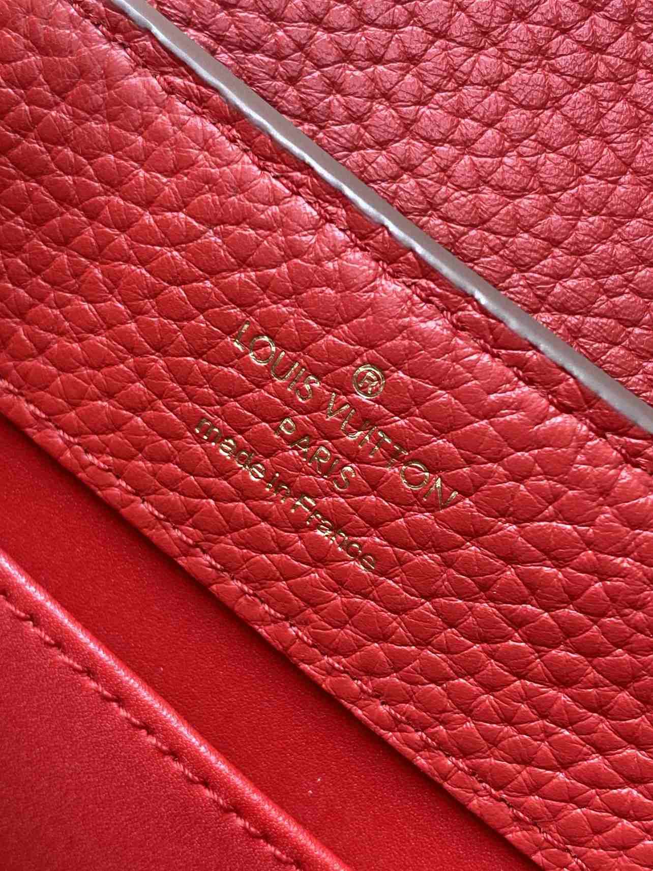 Louis Vuitton Capucines Mini Top-Handle Bag — LV-N82067-SRC0150
