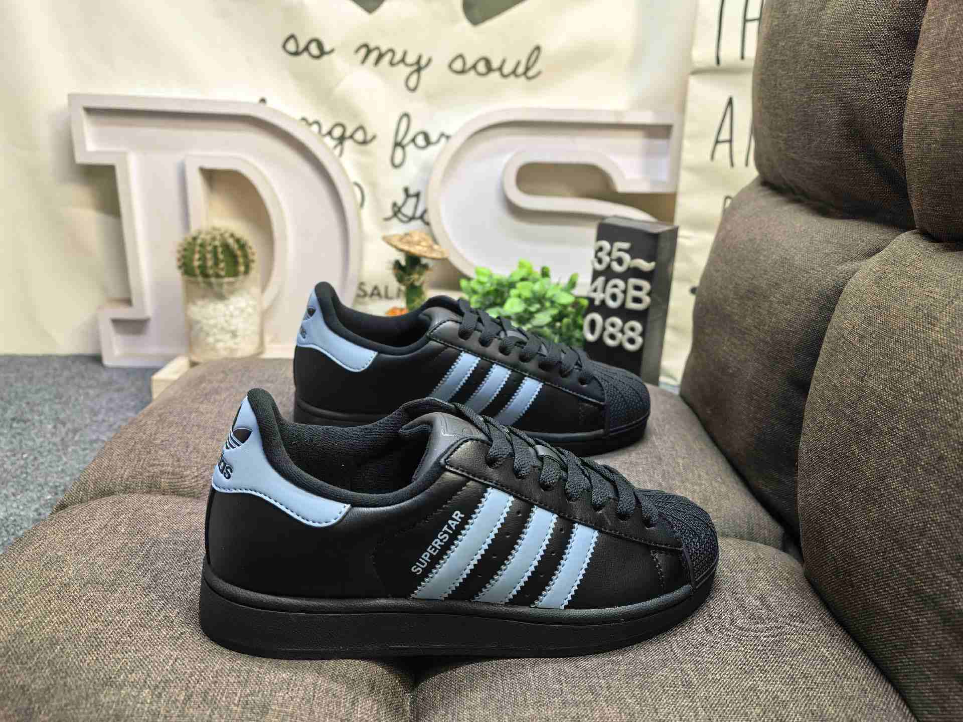 adidas SUPERSTAR II Shoes